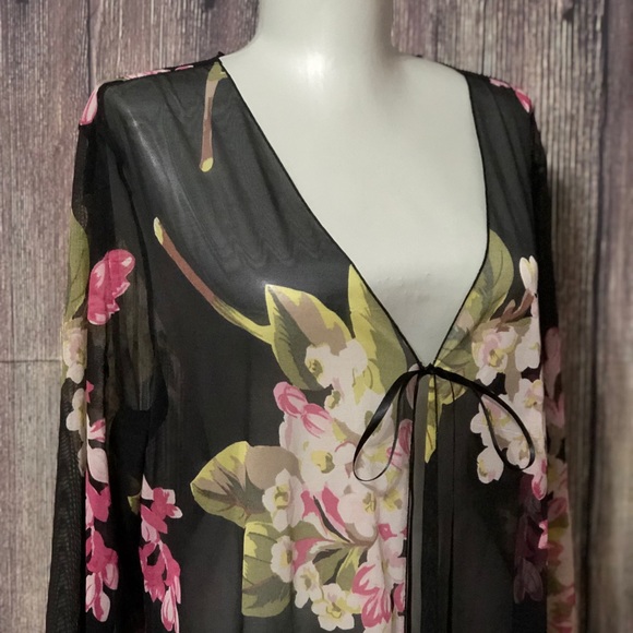 Victoria's Secret Other - Victoria Secret robe